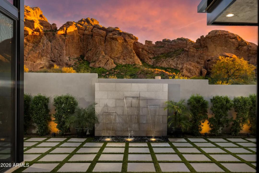 Real Estate Picture 21