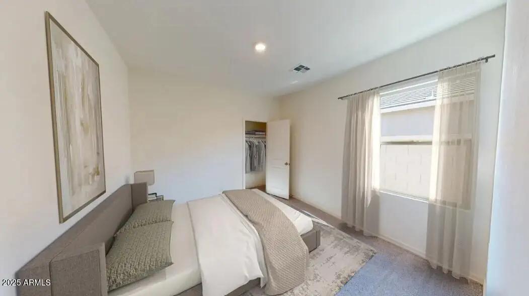 Real Estate Picture 14