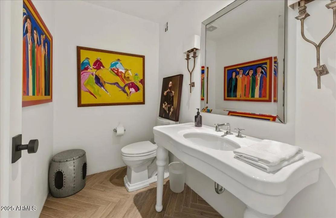 Real Estate Picture 15