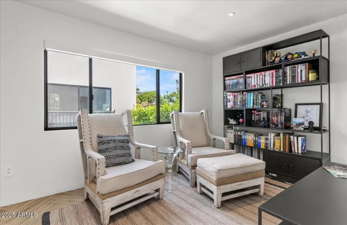 Real Estate Picture 17