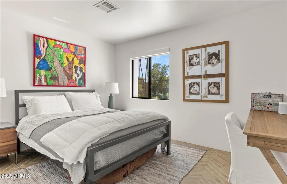 Real Estate Picture 23