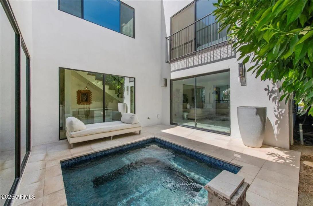 Real Estate Picture 28