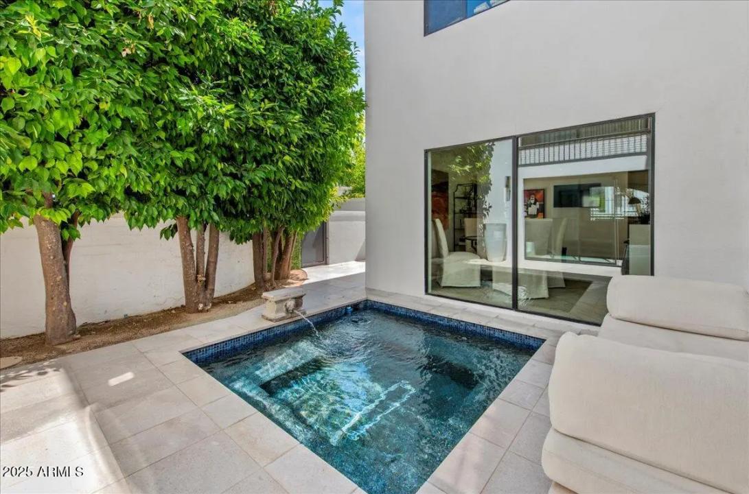 Real Estate Picture 29