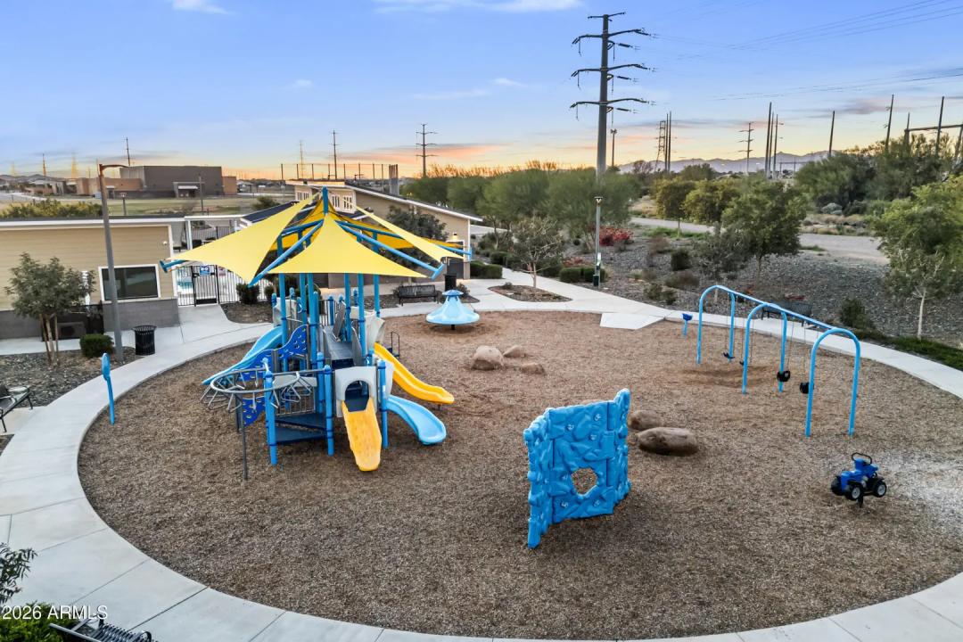 Real Estate Picture 57