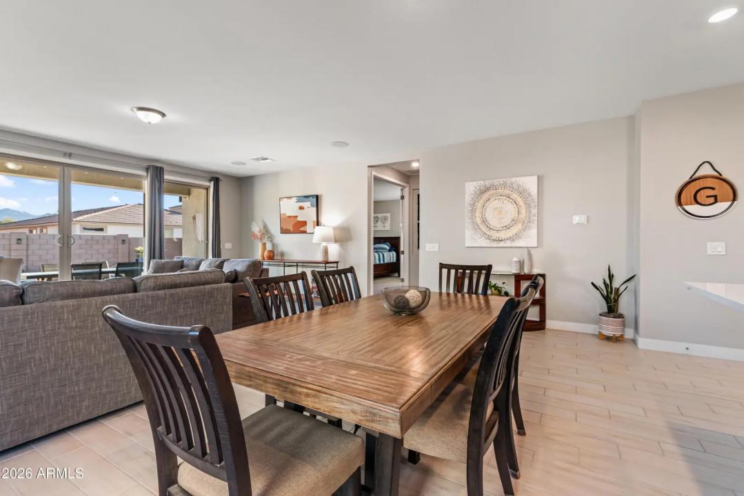 Real Estate Picture 19