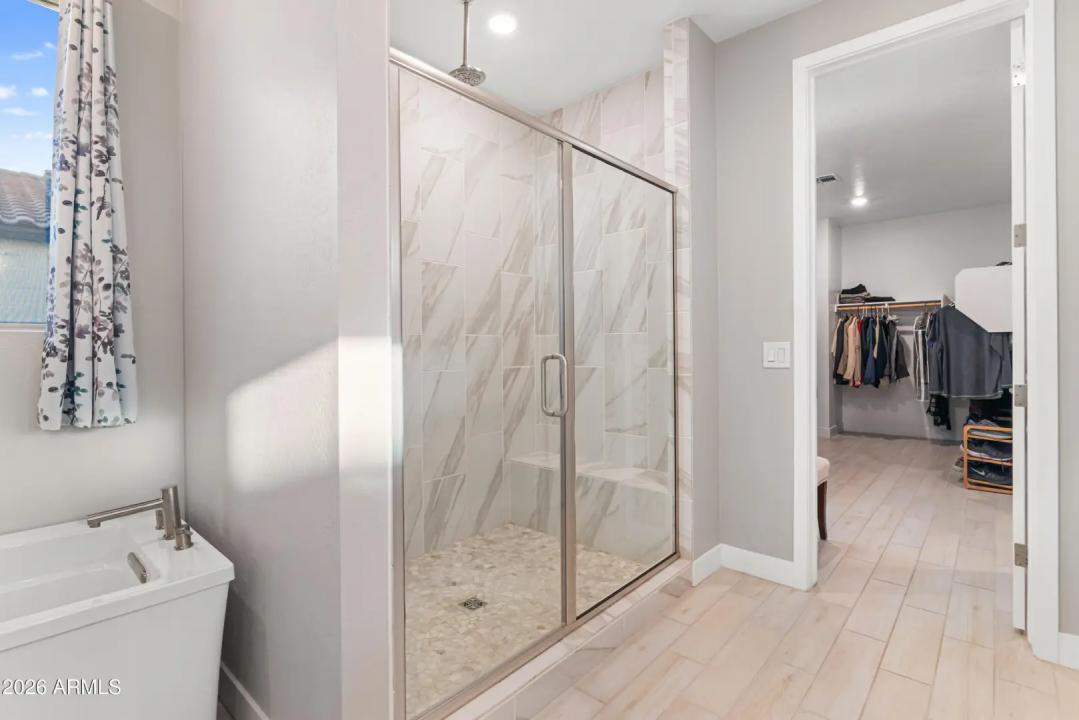 Real Estate Picture 34