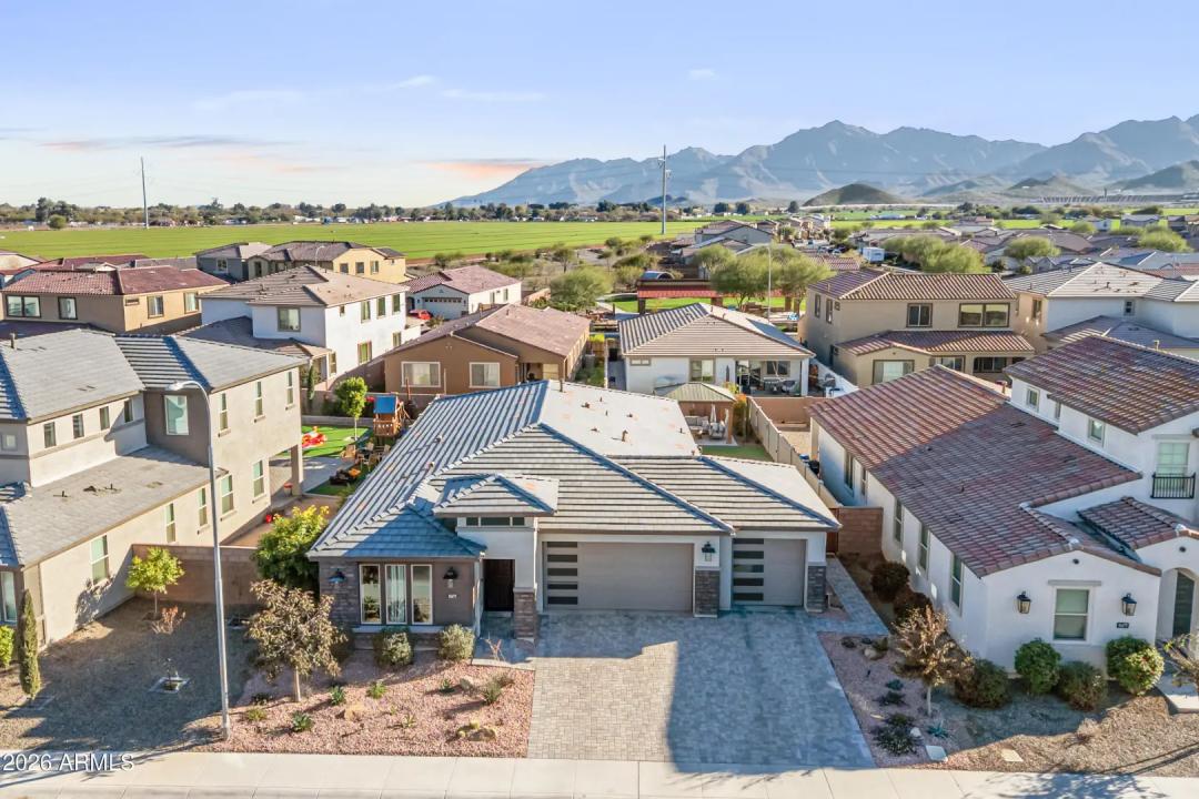 Real Estate Picture 44