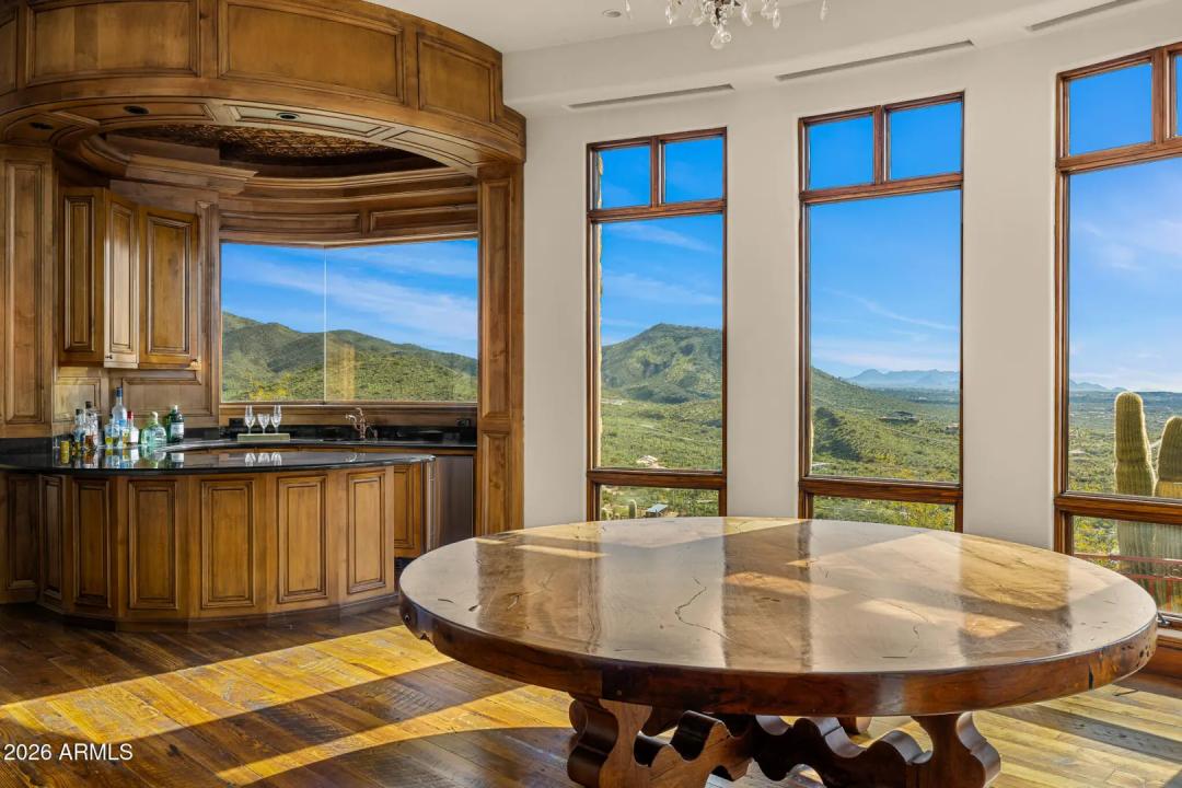 Real Estate Picture 18