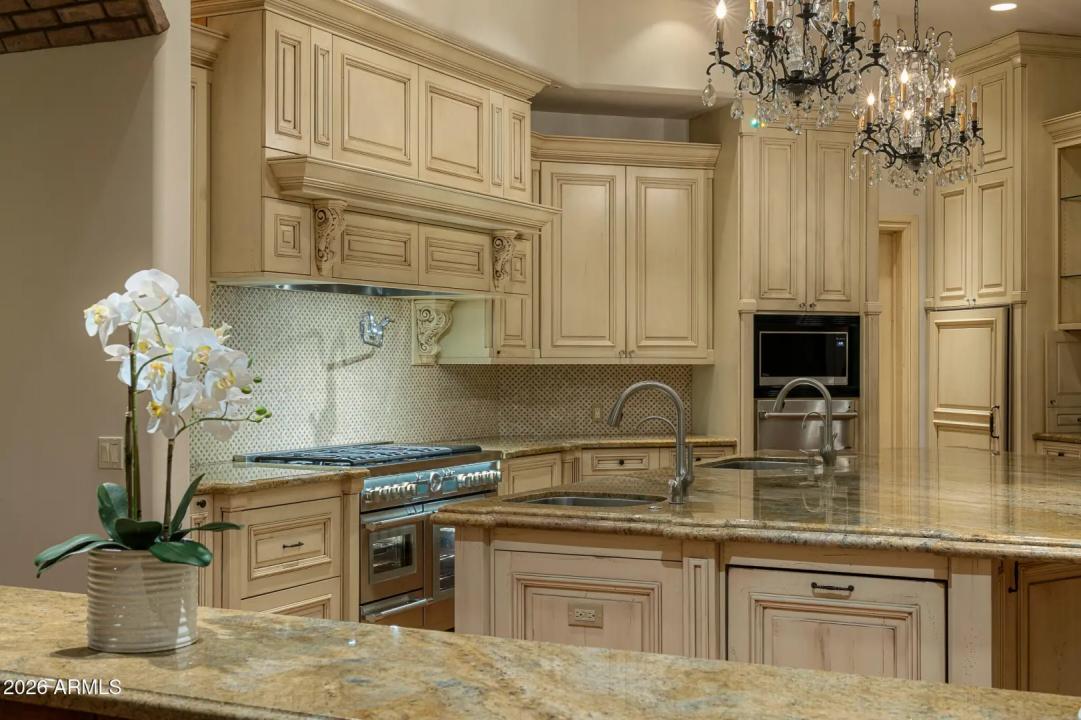 Real Estate Picture 76