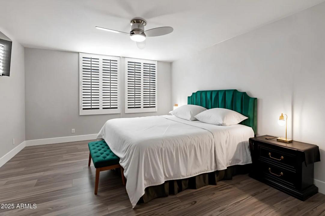 Real Estate Picture 15