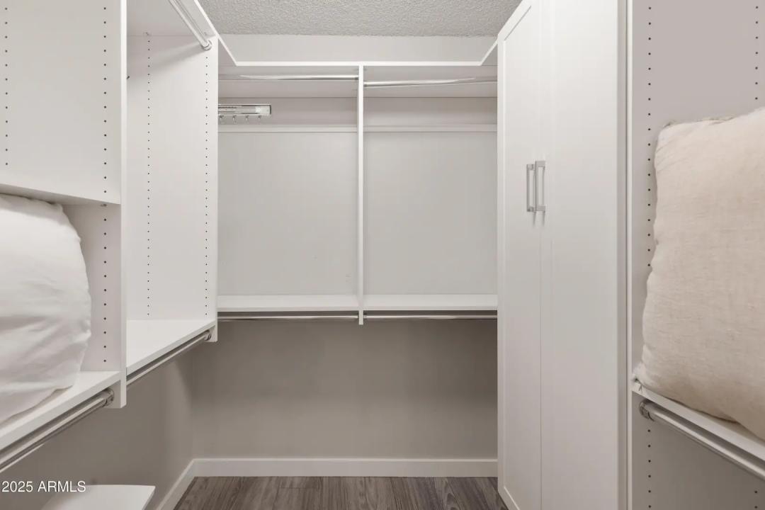 Real Estate Picture 18