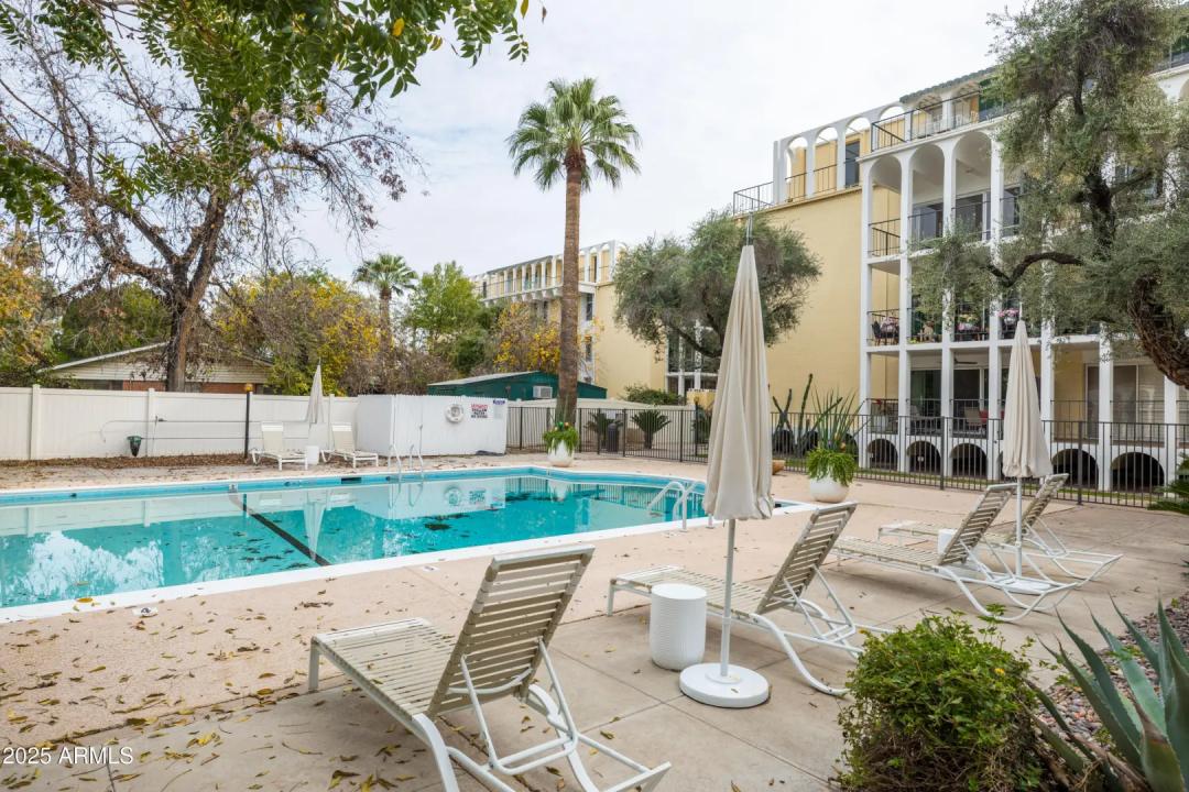 Real Estate Picture 30