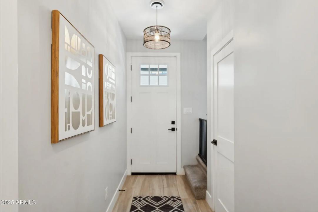 Real Estate Picture 4