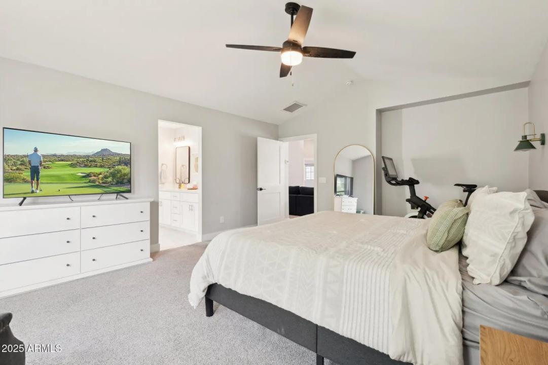 Real Estate Picture 18