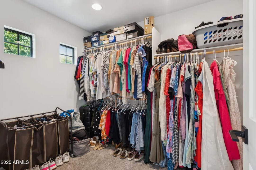 Real Estate Picture 22