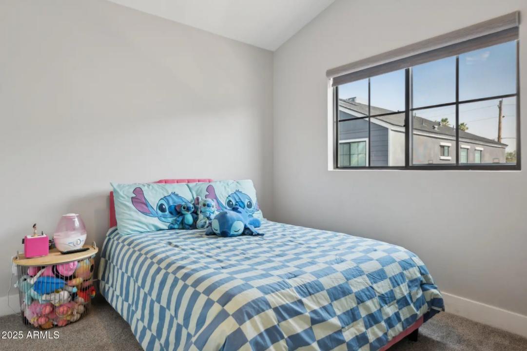 Real Estate Picture 23