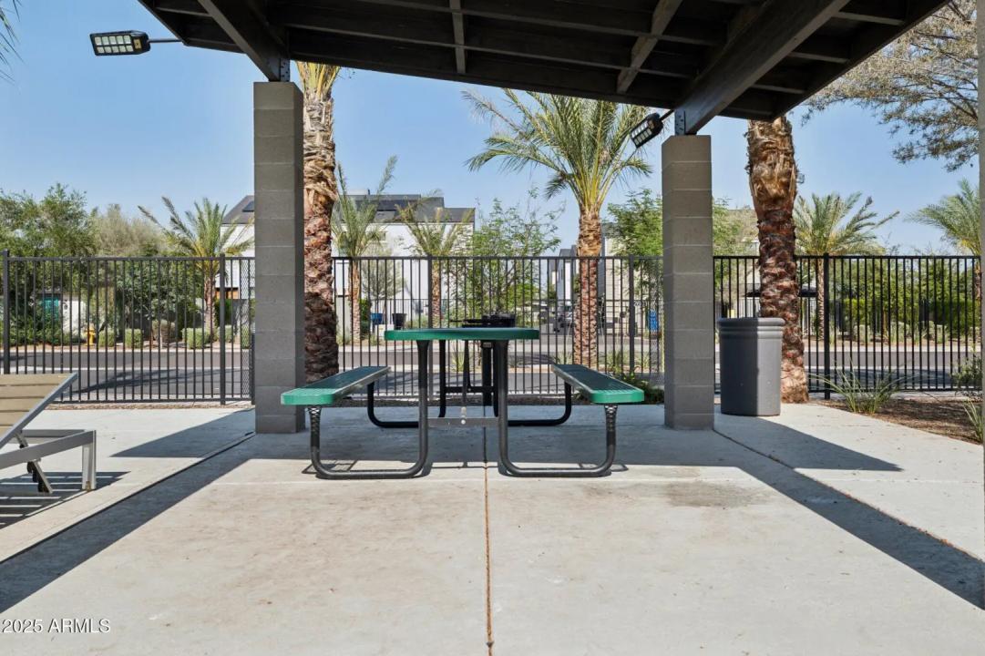 Real Estate Picture 34