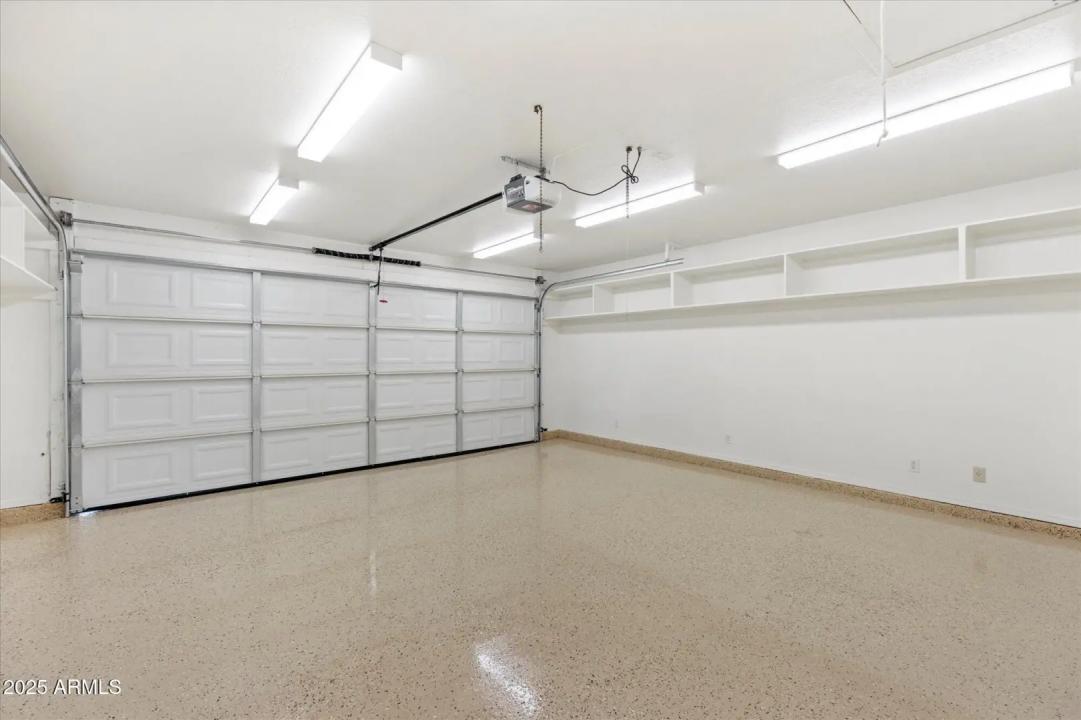 Real Estate Picture 16