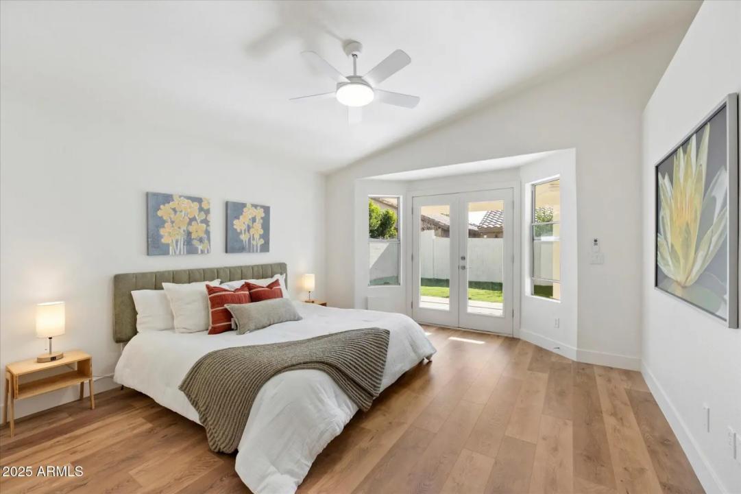 Real Estate Picture 10