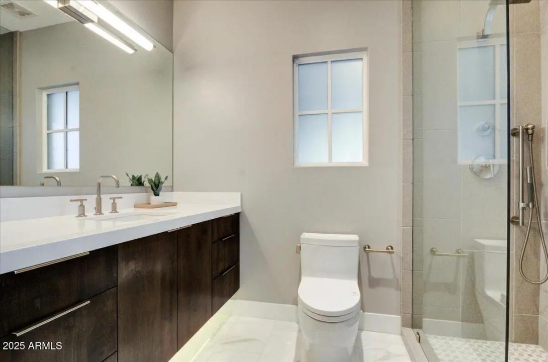 Real Estate Picture 20