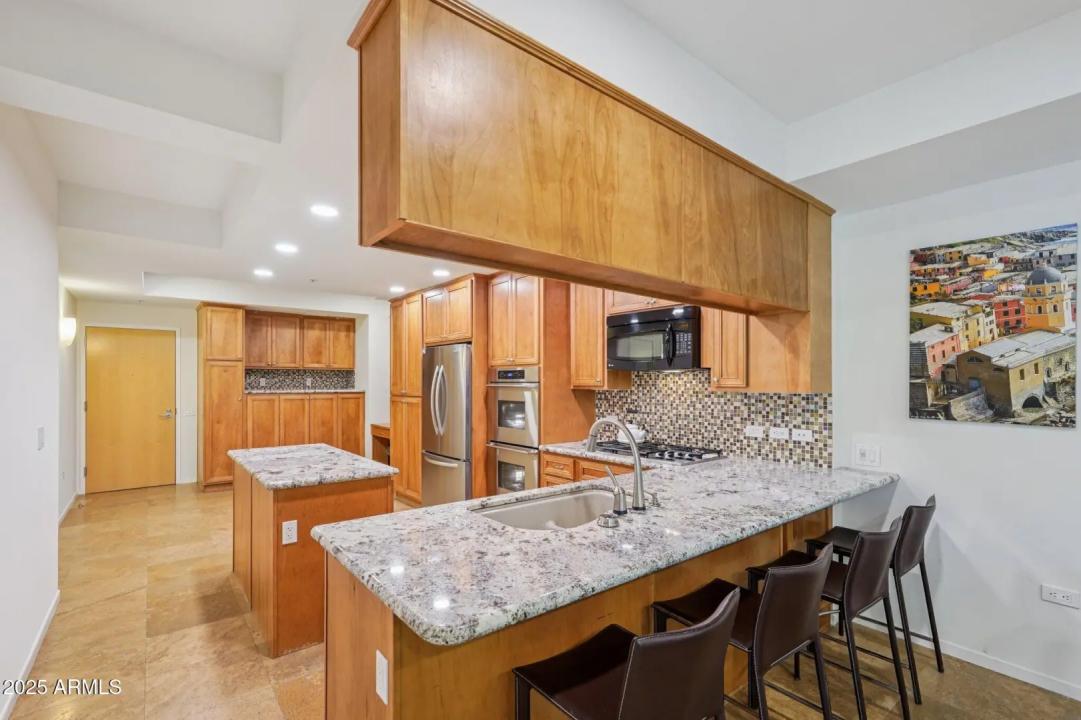 Real Estate Picture 6