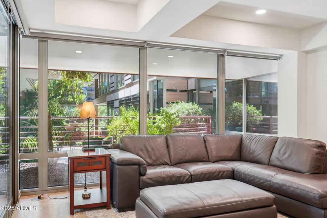 Real Estate Picture 13