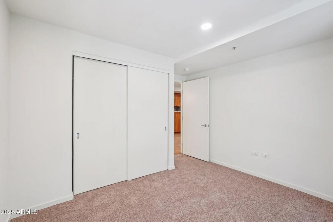 Real Estate Picture 18