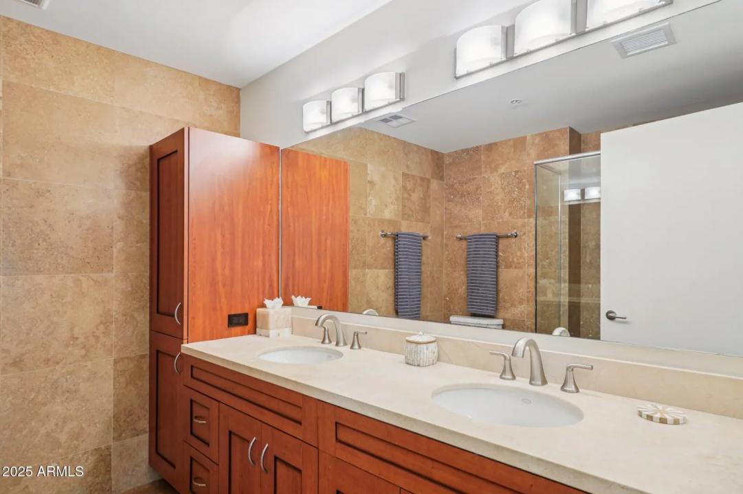 Real Estate Picture 26