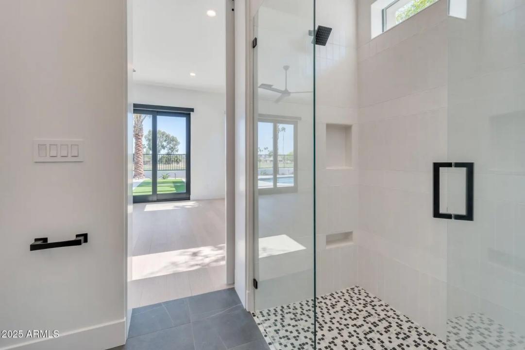 Real Estate Picture 20