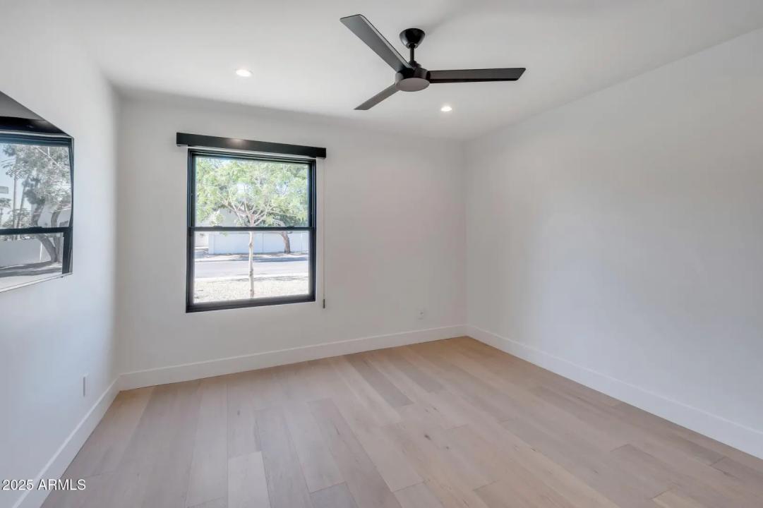 Real Estate Picture 31