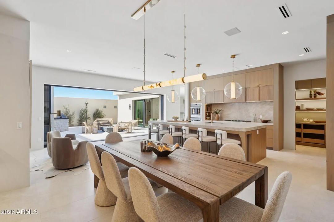 Real Estate Picture 29