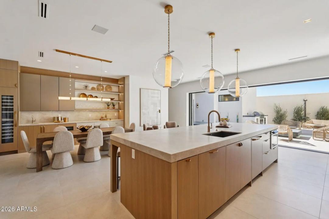 Real Estate Picture 26