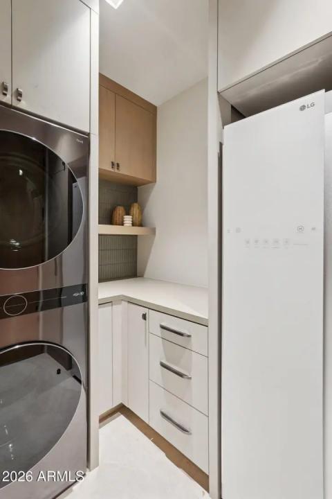 Real Estate Picture 24