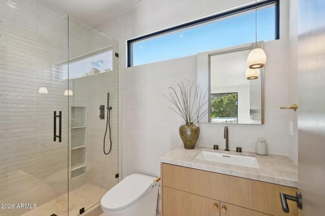 Real Estate Picture 61