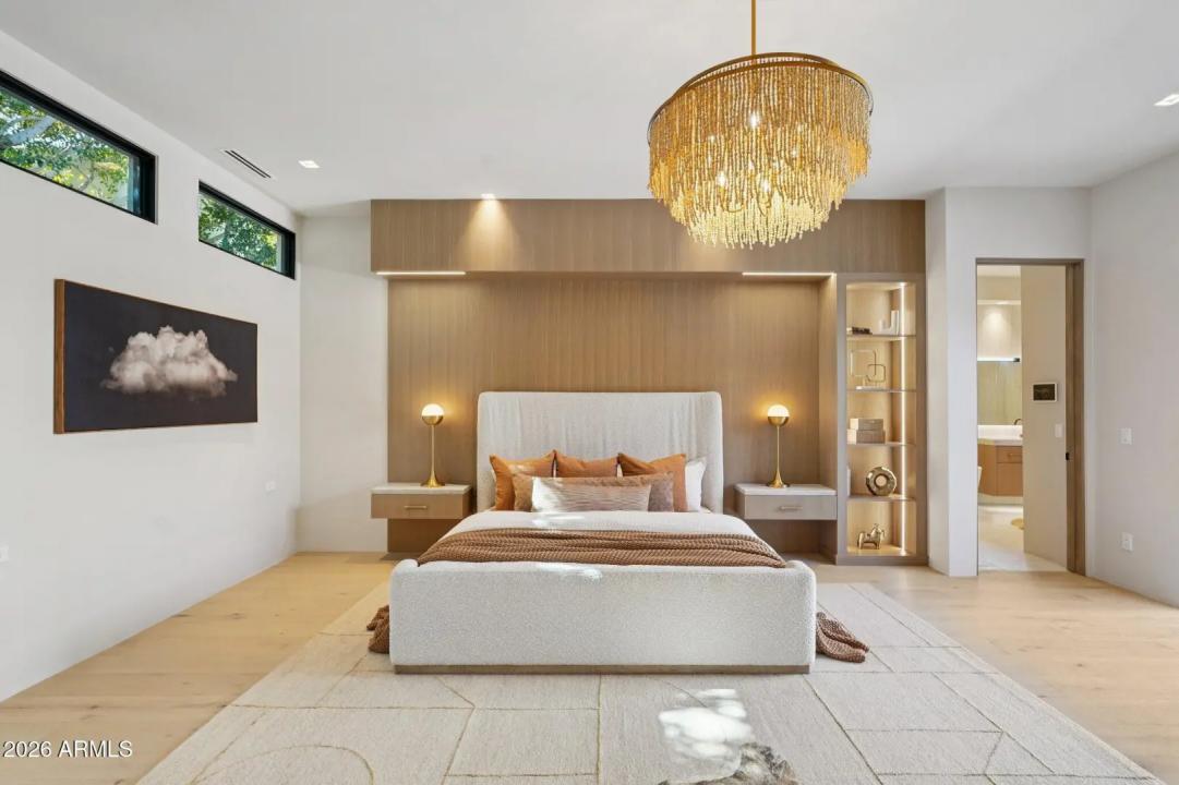 Real Estate Picture 40