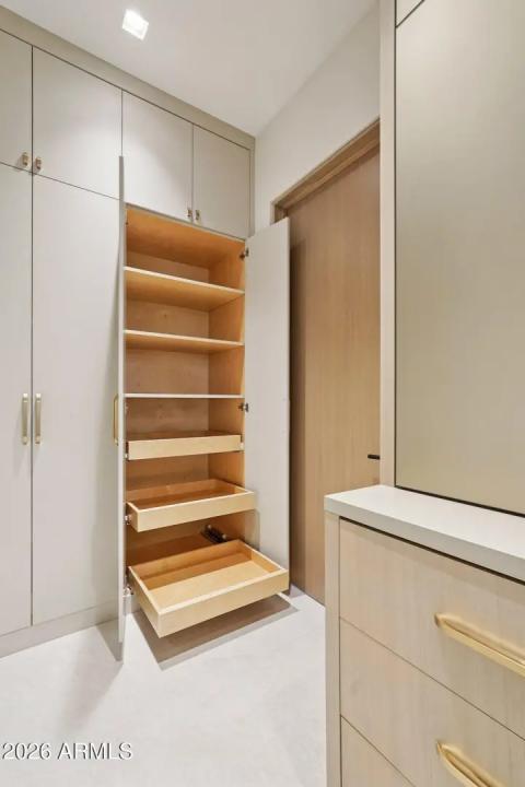 Real Estate Picture 22