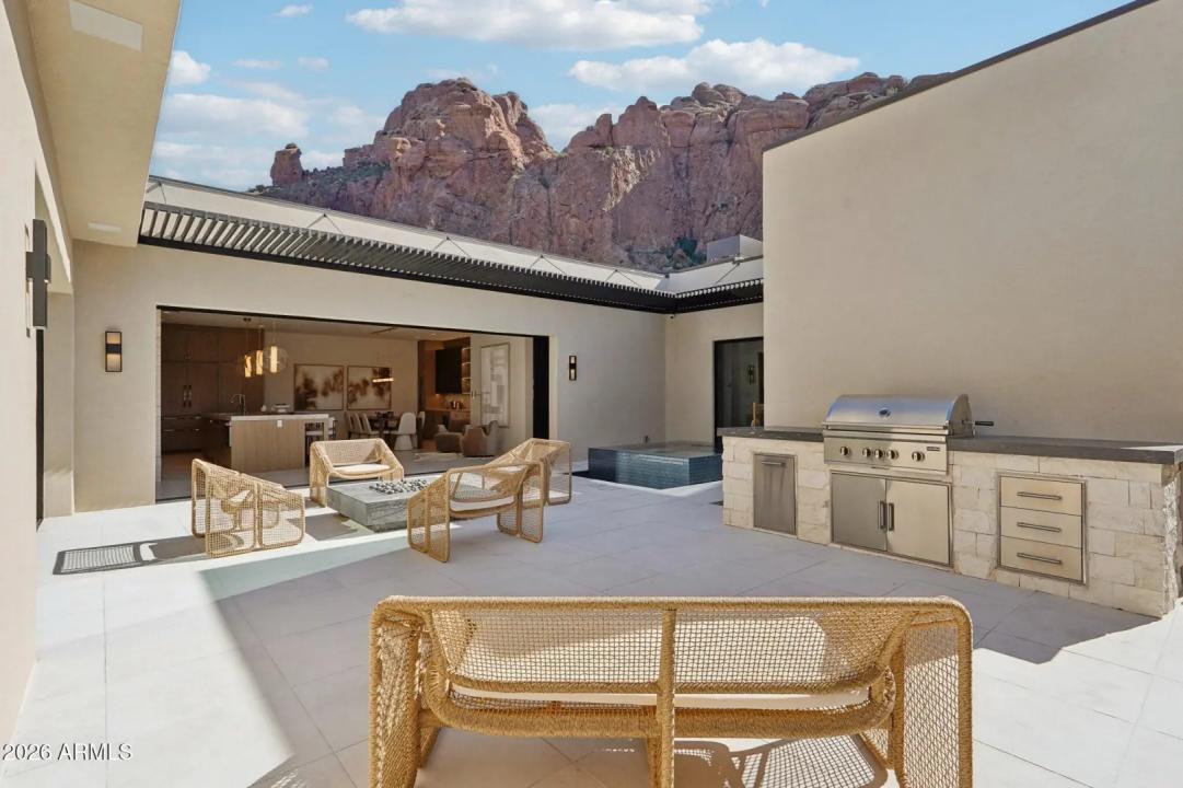 Real Estate Picture 33