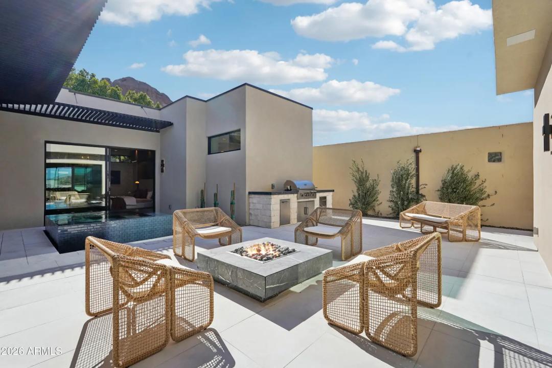 Real Estate Picture 32