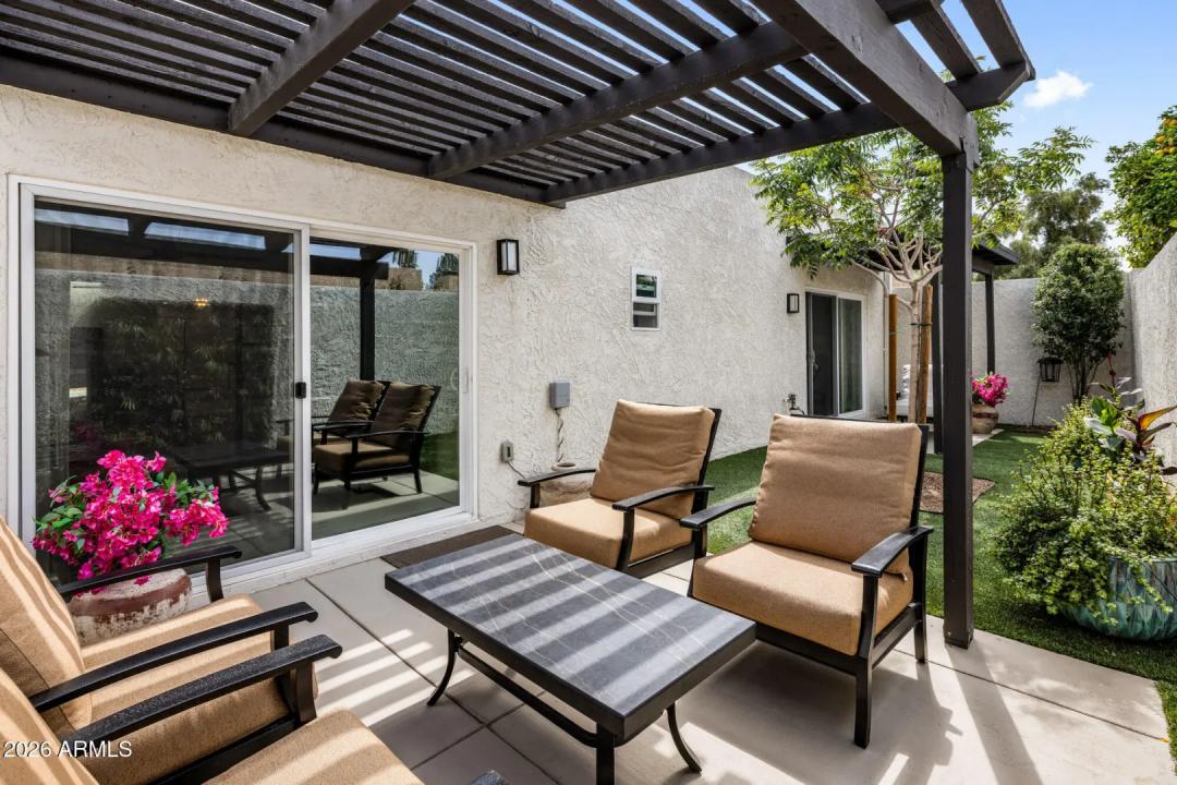 Real Estate Picture 20