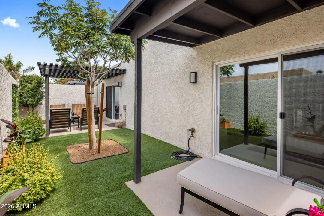 Real Estate Picture 22