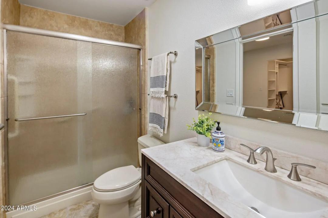 Real Estate Picture 14