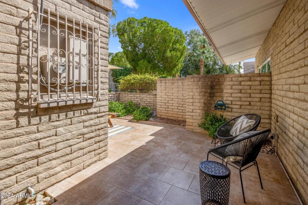 Real Estate Picture 17