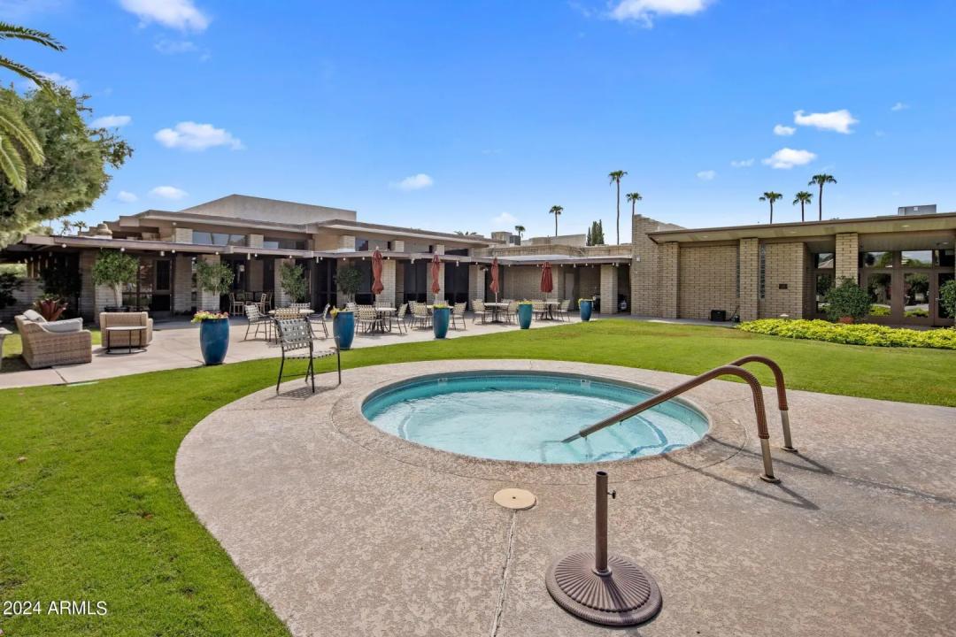 Real Estate Picture 23