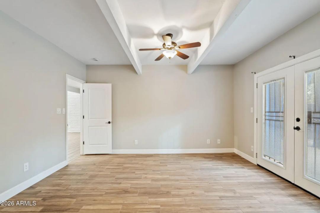 Real Estate Picture 22