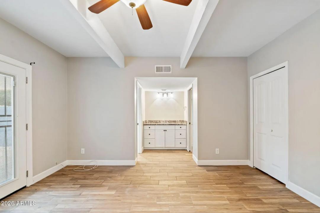 Real Estate Picture 23