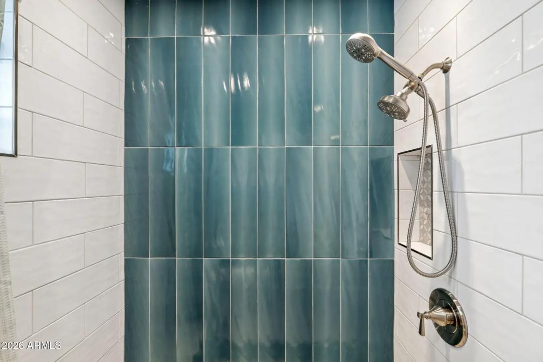 Real Estate Picture 26