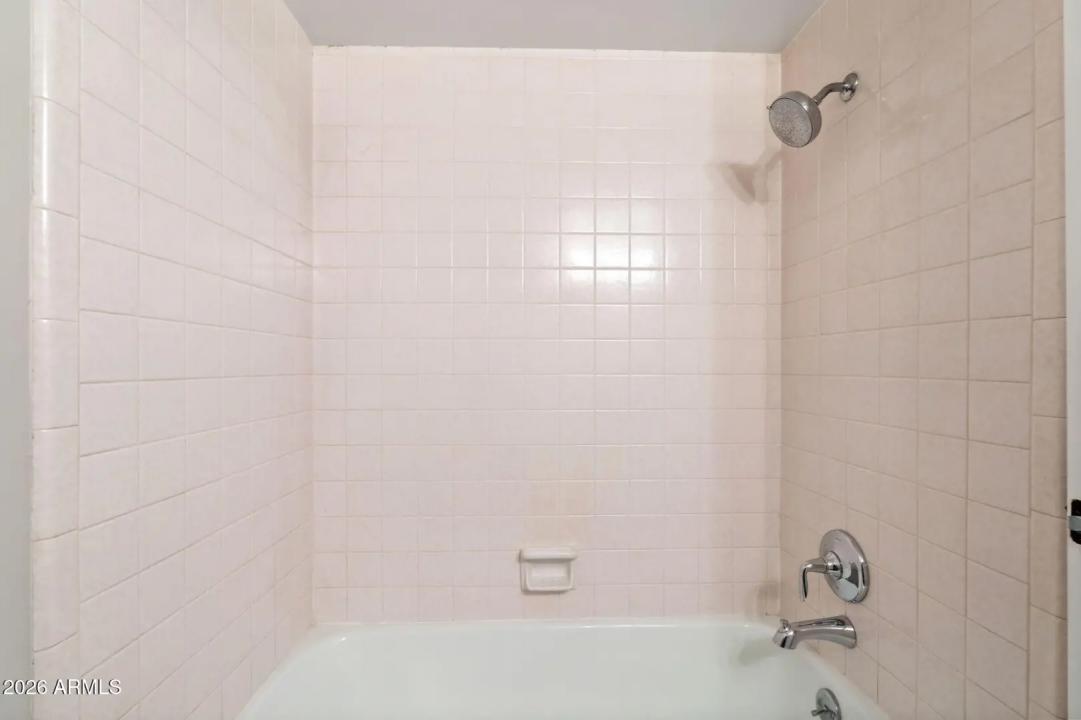 Real Estate Picture 32