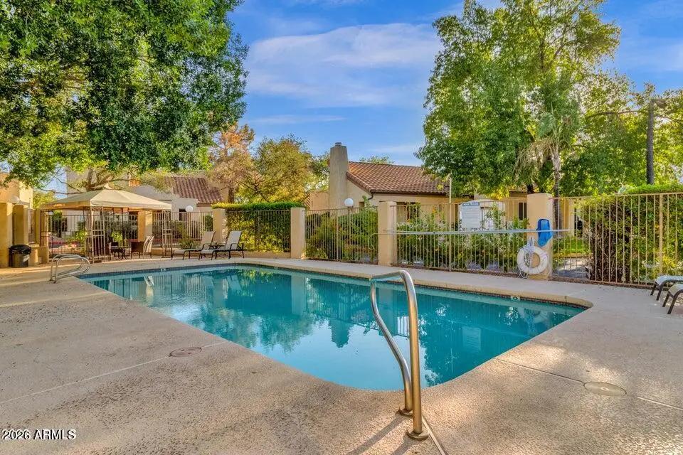 Real Estate Picture 30