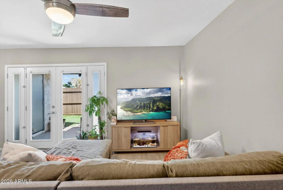 Real Estate Picture 7