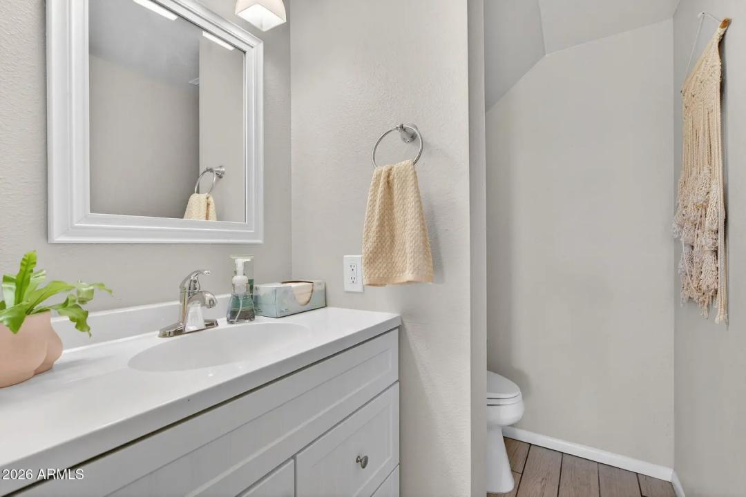 Real Estate Picture 21